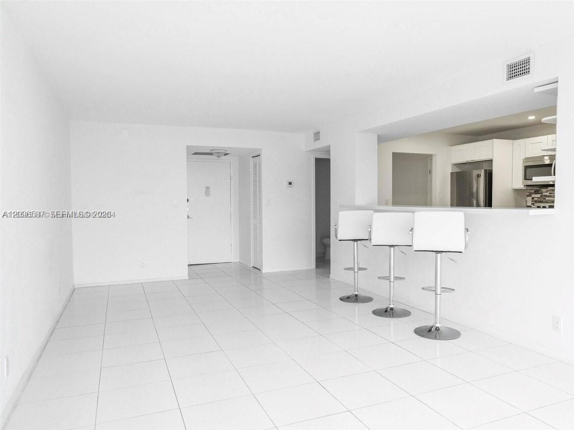 1000 Parkview Dr # 501, Hallandale Beach FL 33009 photo 3