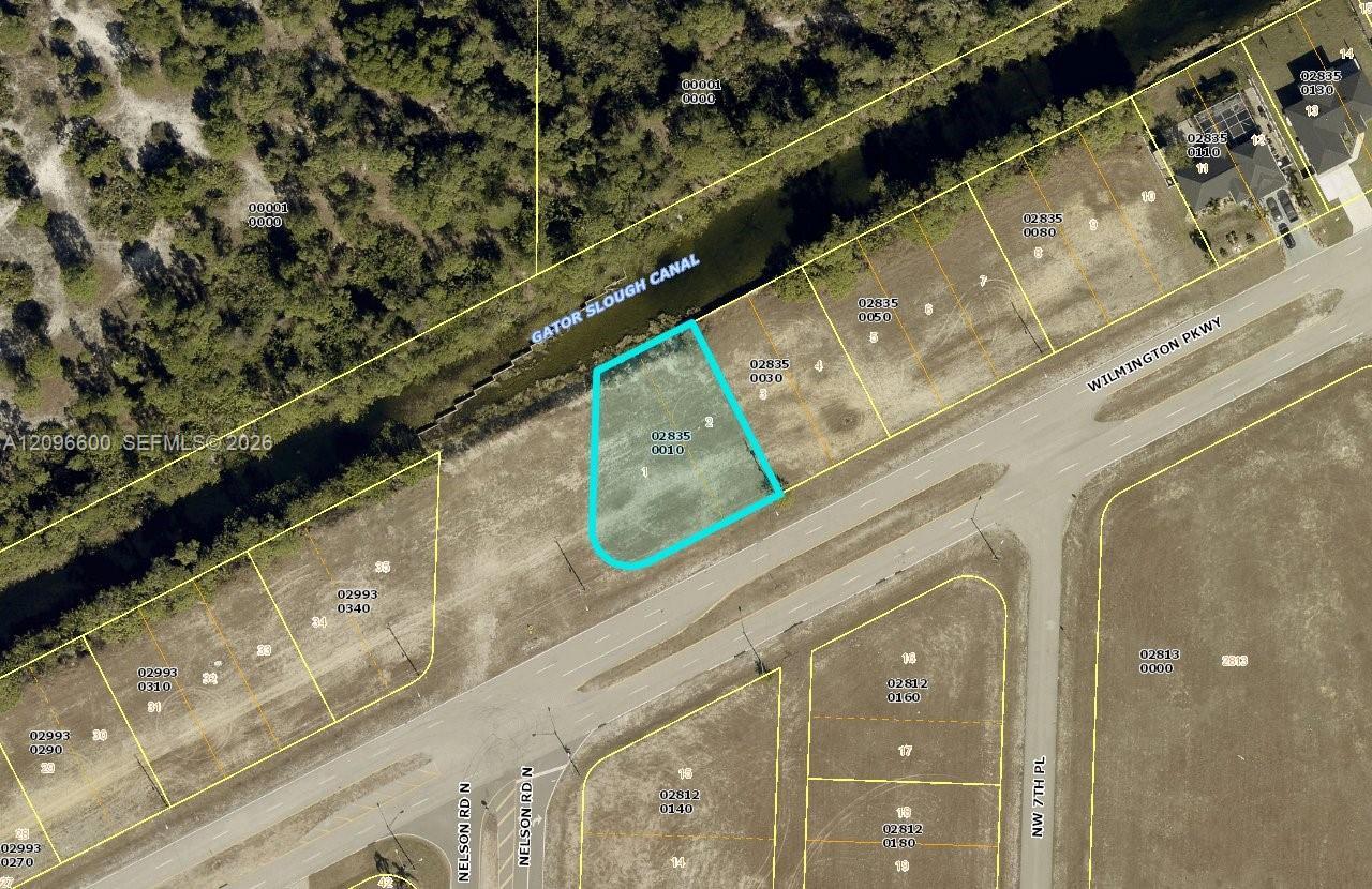 723 WILMINTON PKWY, Cape Coral FL 33993