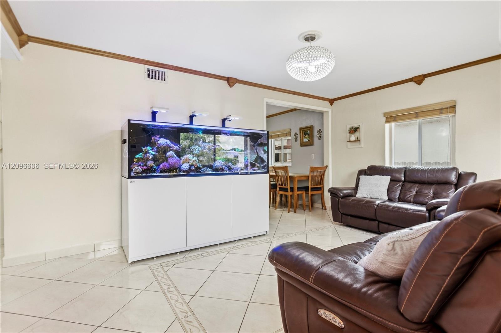 326 E 44th St, Hialeah FL 33013 photo 3
