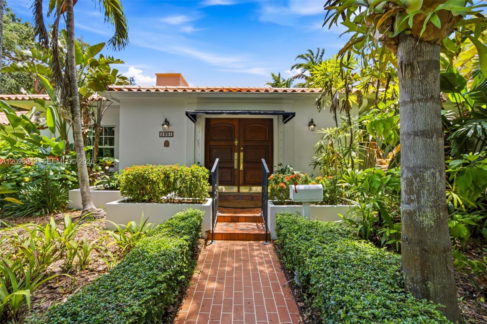 2301 N Greenway Drive, Coral Gables FL 33134 photo 2