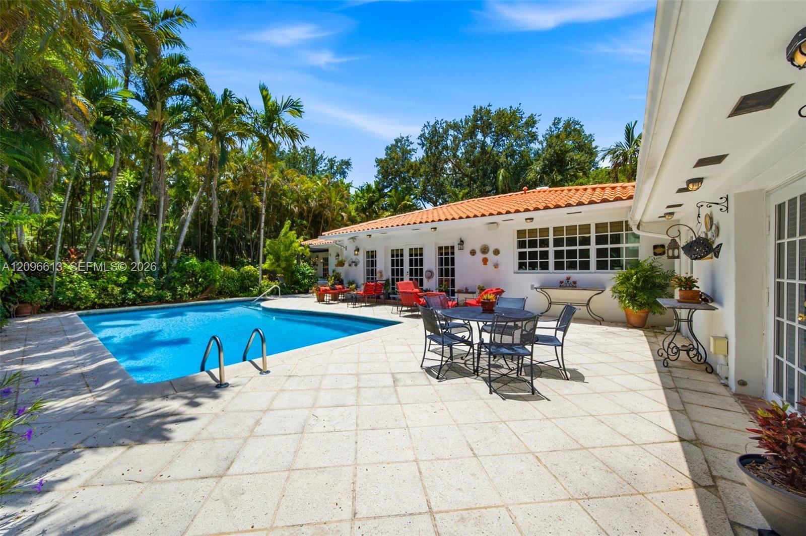 2301 N Greenway Drive, Coral Gables FL 33134 photo 4