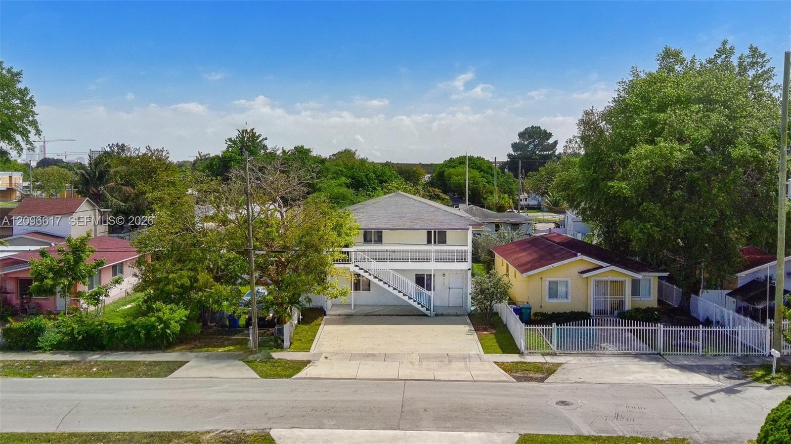 2132 NW 47th St, Miami FL 33142 photo 2