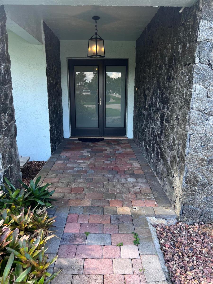 11728 SW 97Th Street, Miami FL 33186 photo 2