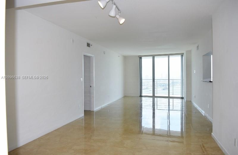 335 S Biscayne Blvd # 2509, Miami FL 33131 photo 3