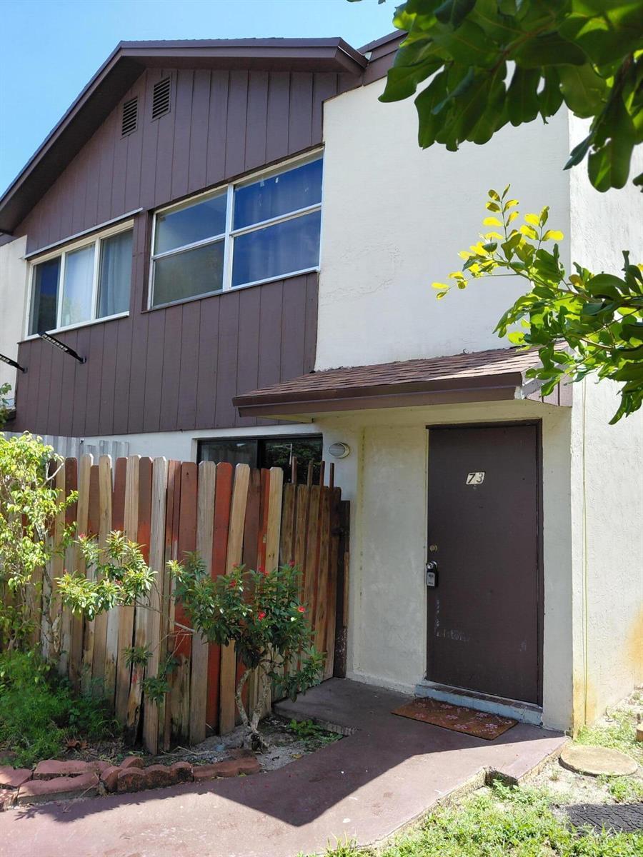 3201 NW 4th Terrace NW # 73, Pompano Beach FL 33064