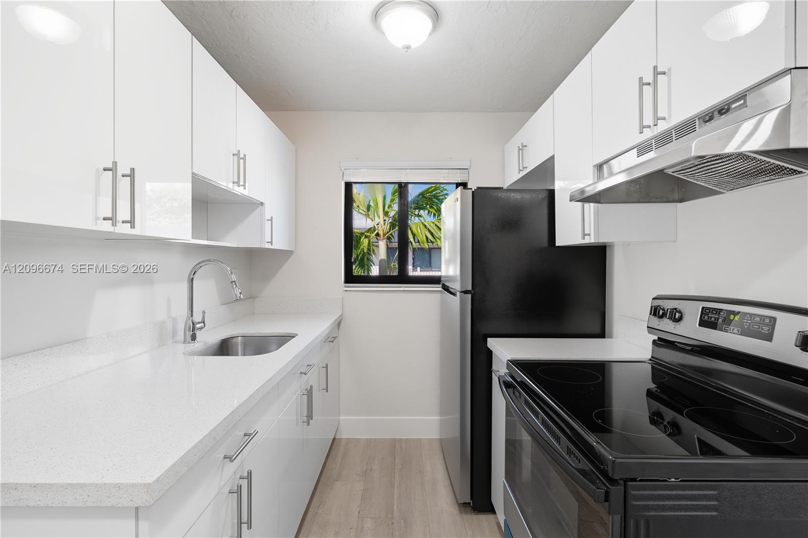 1310 W 29th St # 29, Hialeah FL 33012 photo 2