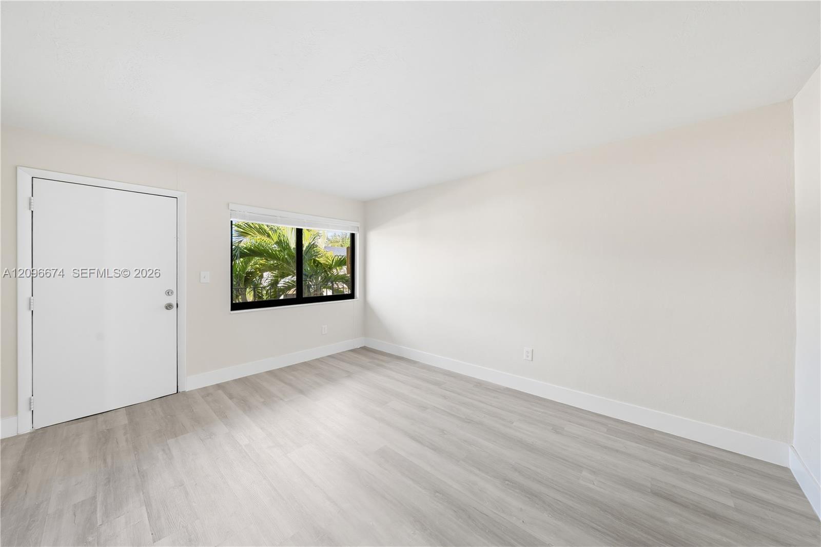 1310 W 29th St # 29, Hialeah FL 33012 photo 3
