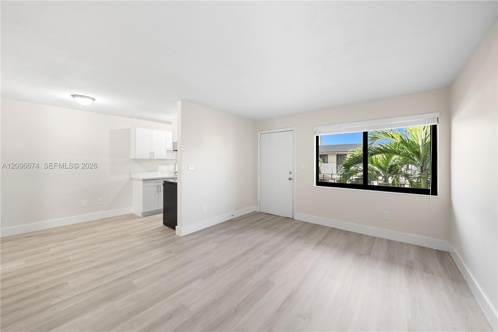 1310 W 29th St # 29, Hialeah FL 33012 photo 4