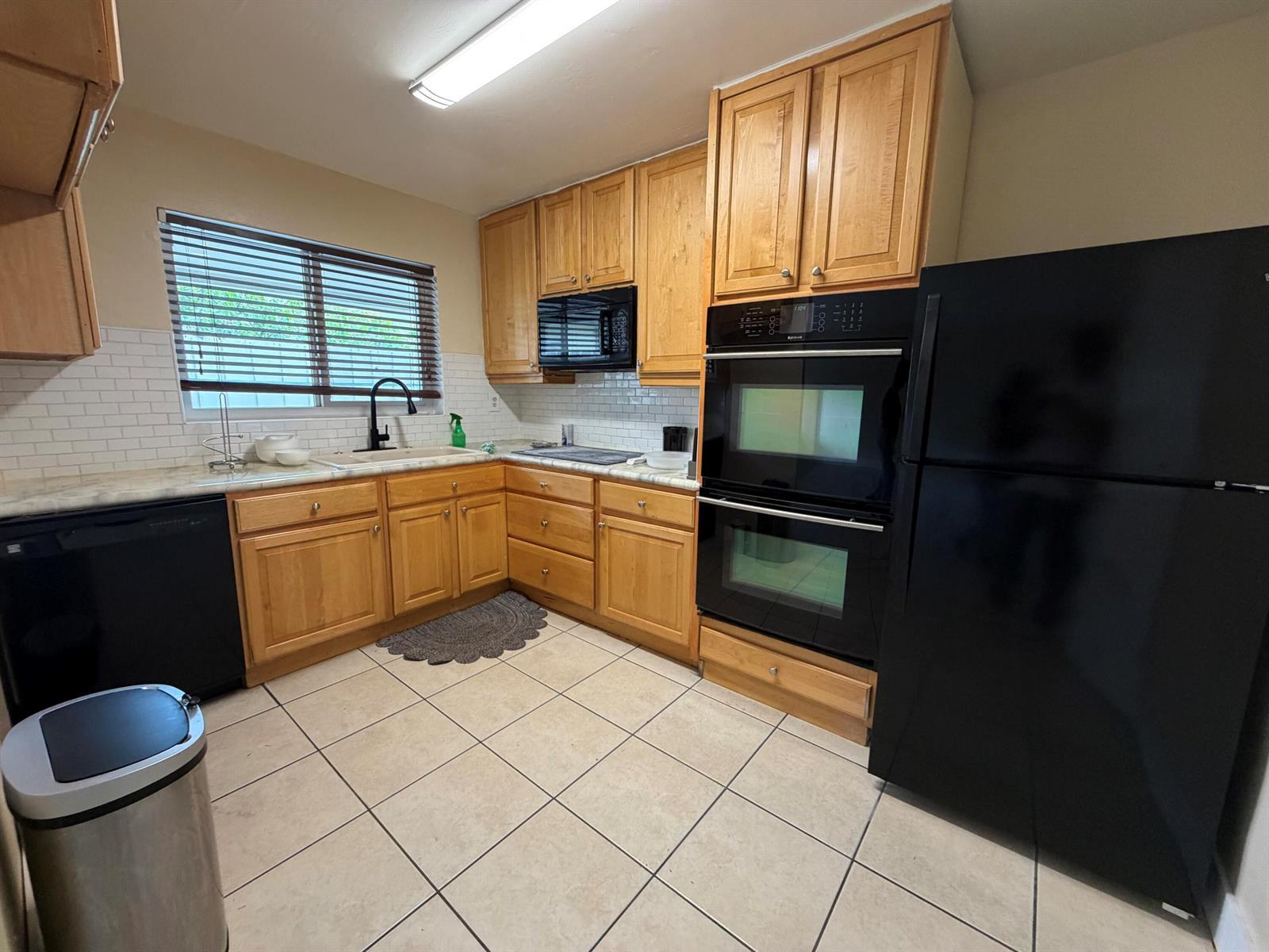905 SE 15TH Street # 2, Fort Lauderdale FL 33316 photo 3