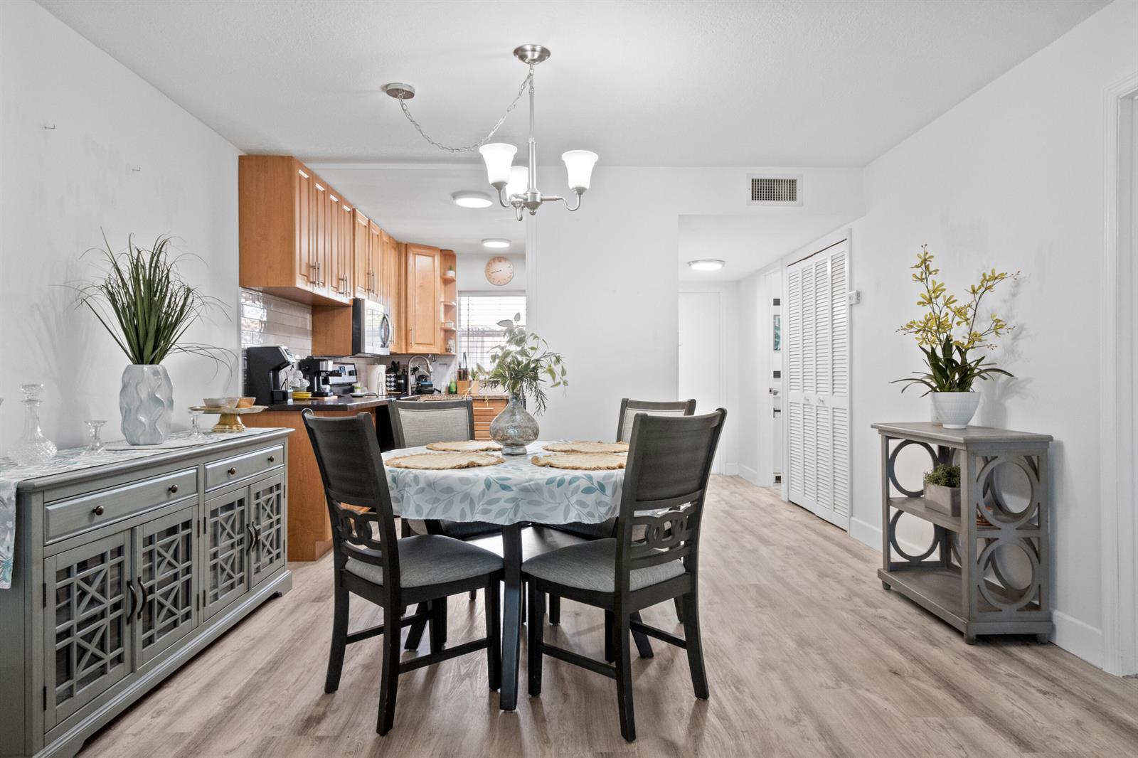 9350 SUNRISE LAKES Boulevard # 205, Sunrise FL 33322 photo 3
