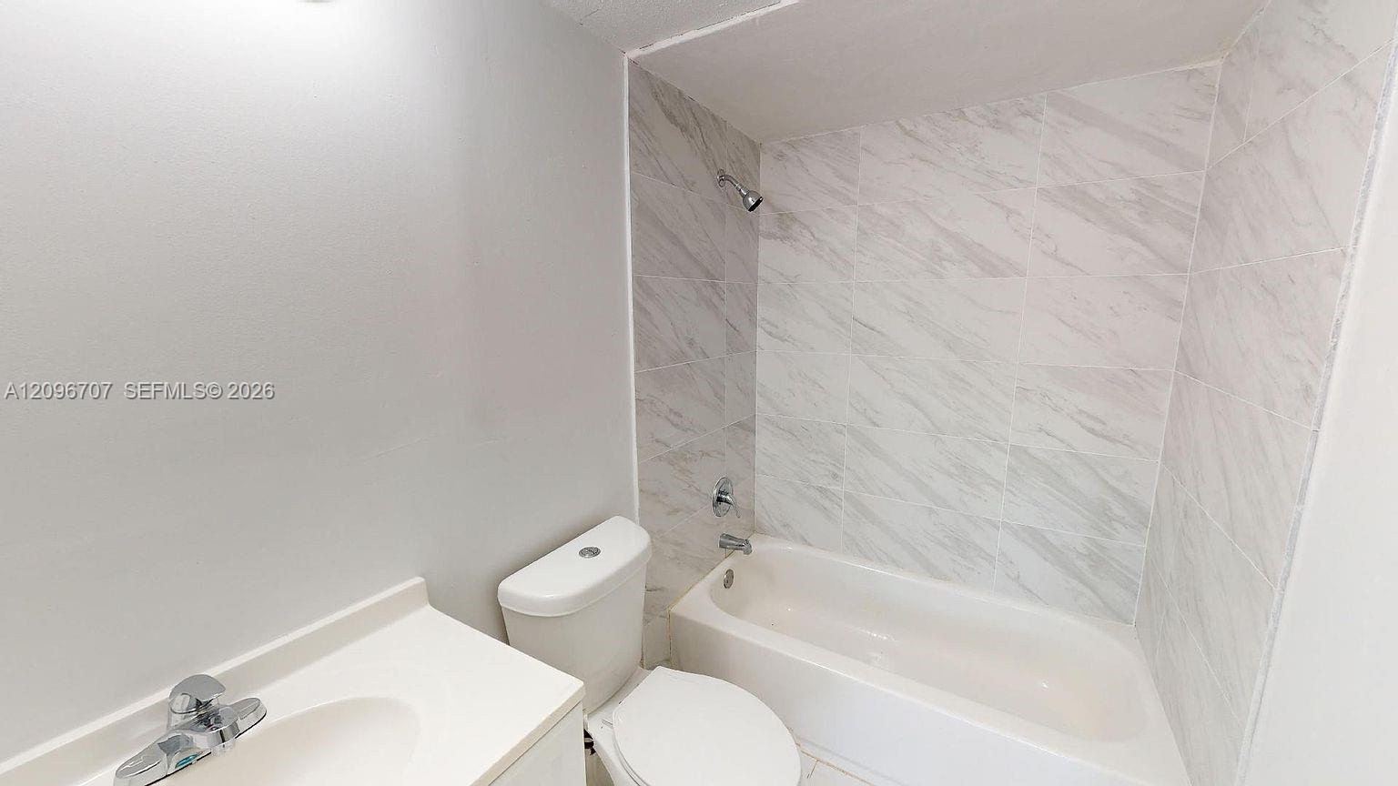 505 NE 140th St, North Miami FL 33161 photo 4