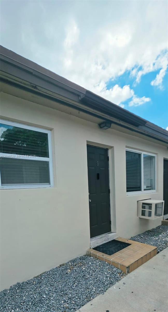 4710 NW 6th St # 9, Miami FL 33126