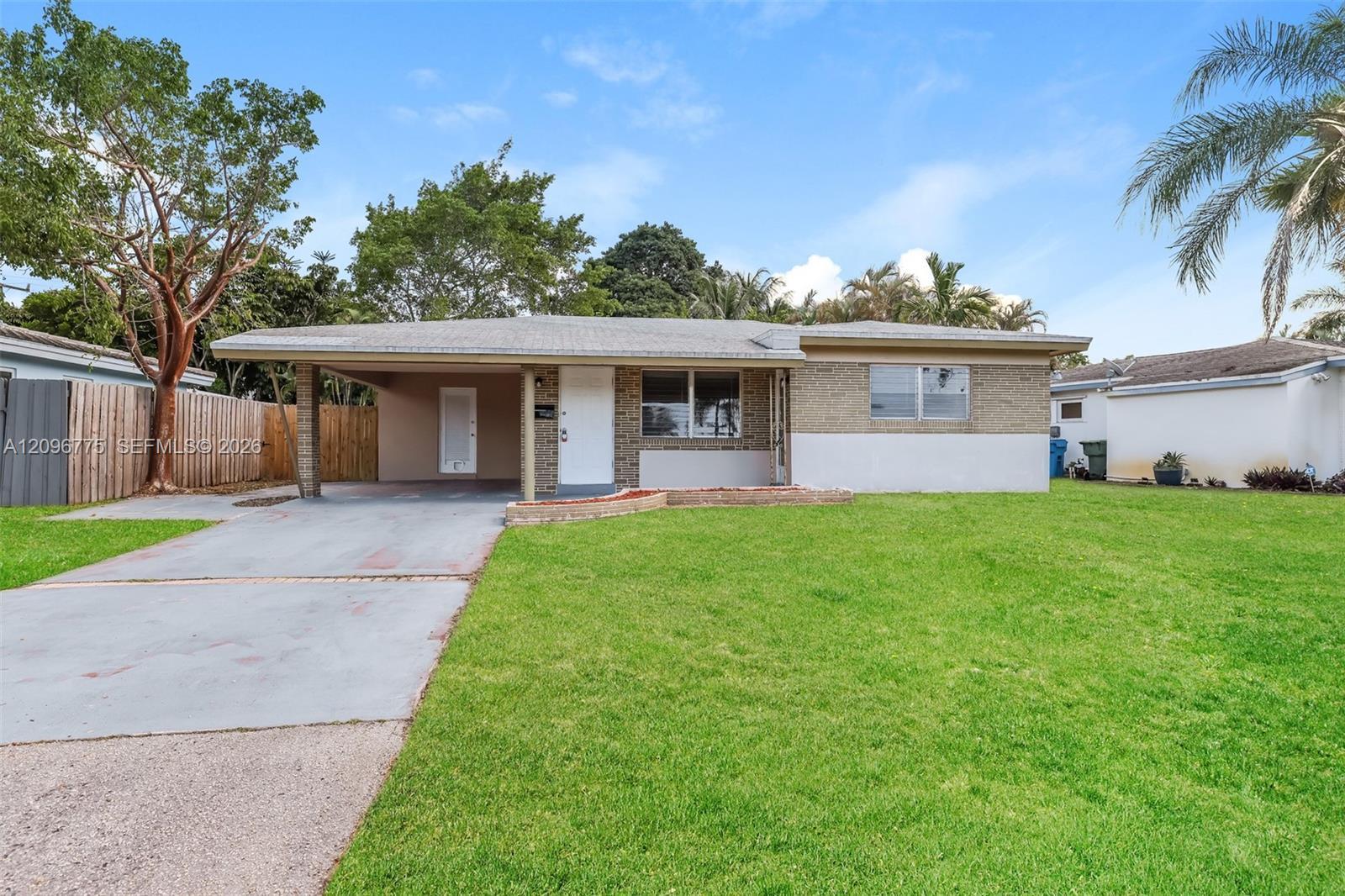 4810 NE 8th Ave, Oakland Park FL 33334
