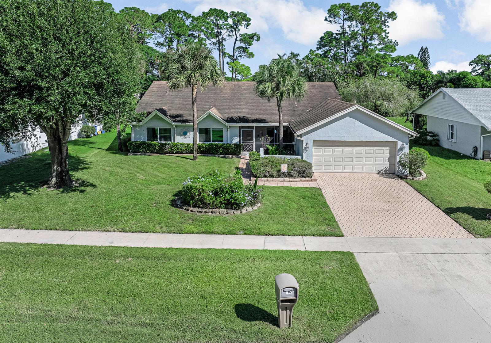 102 SEVILLA Avenue, Royal Palm Beach FL 33411 photo 2