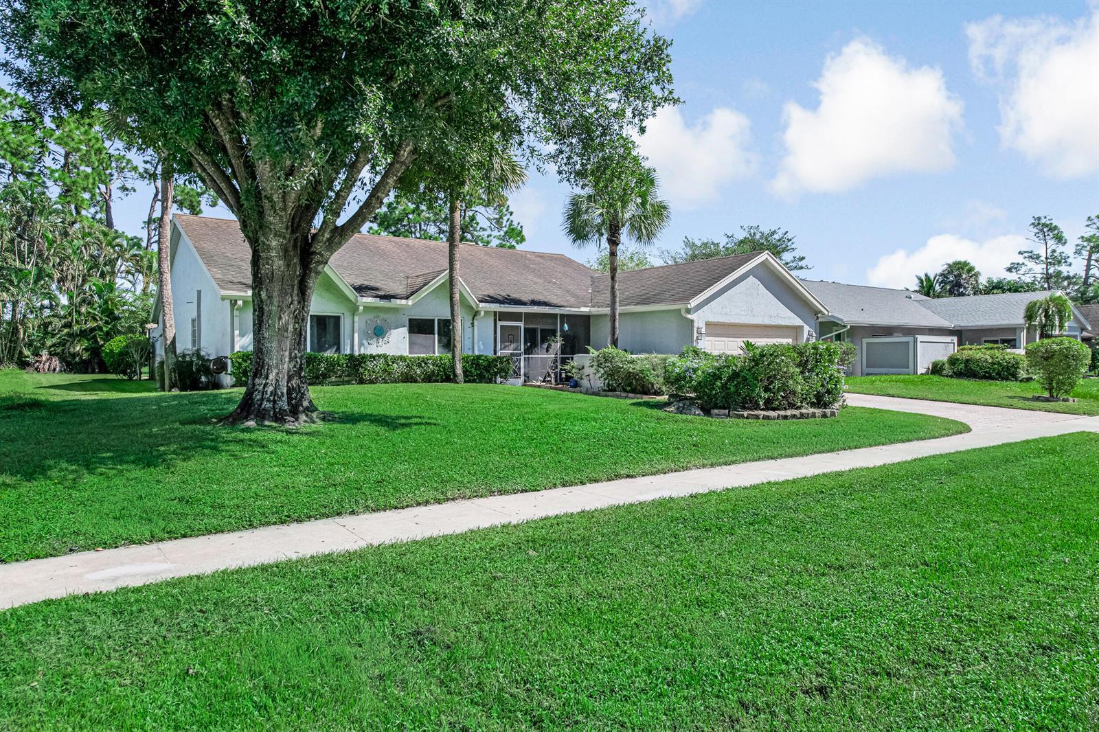 102 SEVILLA Avenue, Royal Palm Beach FL 33411 photo 3