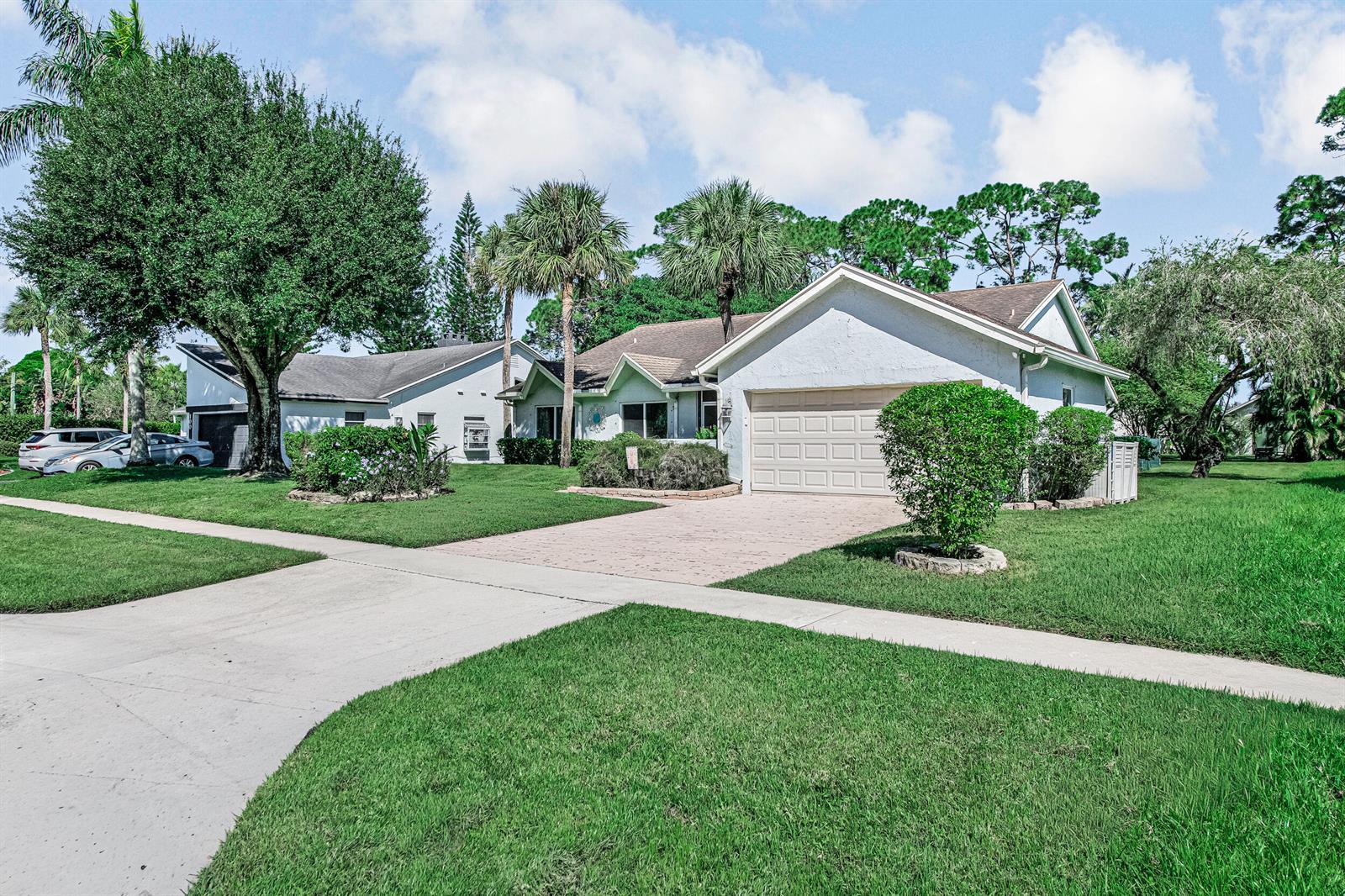 102 SEVILLA Avenue, Royal Palm Beach FL 33411 photo 4