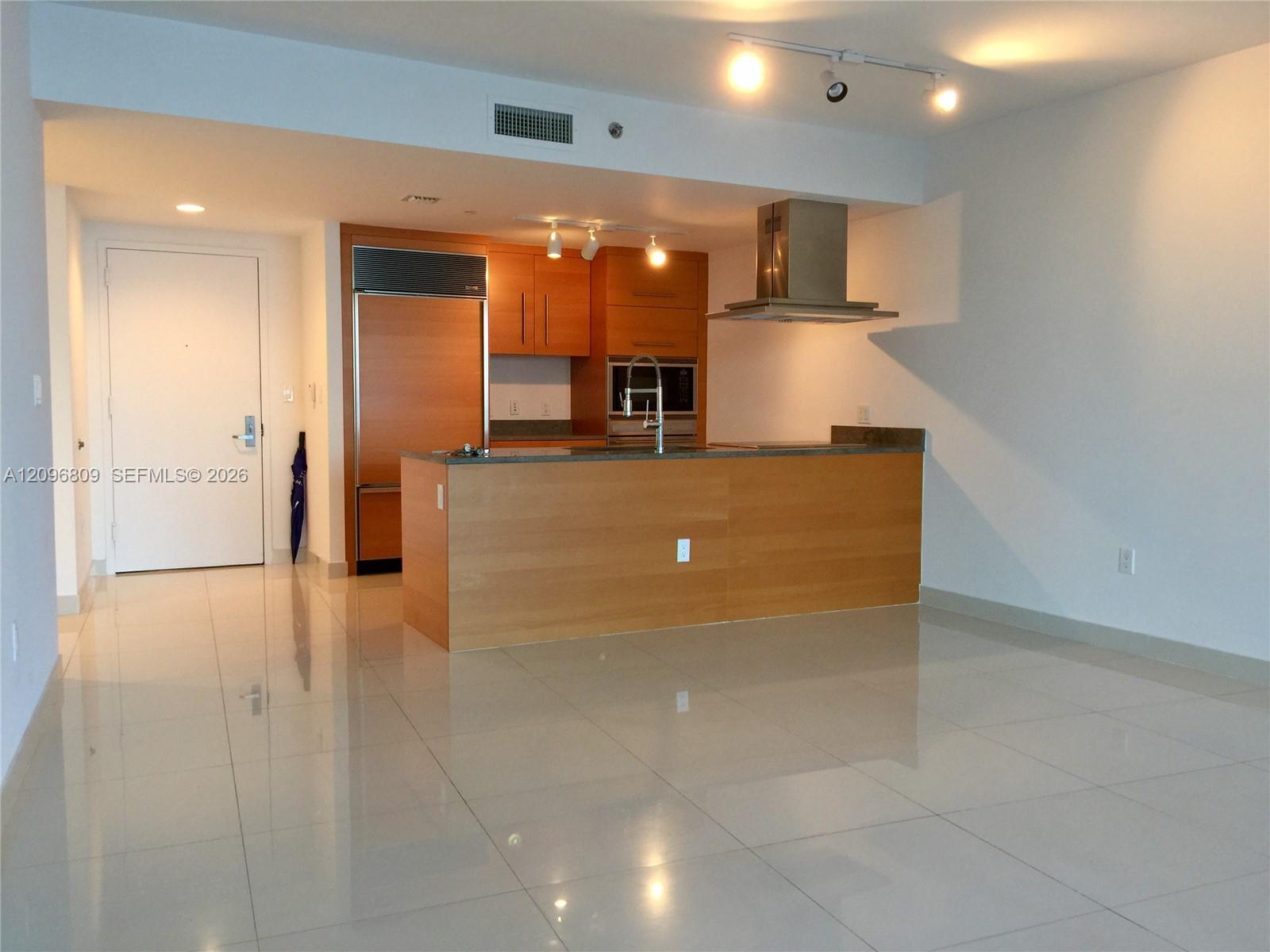465 Brickell Ave # 617, Miami FL 33131 photo 5