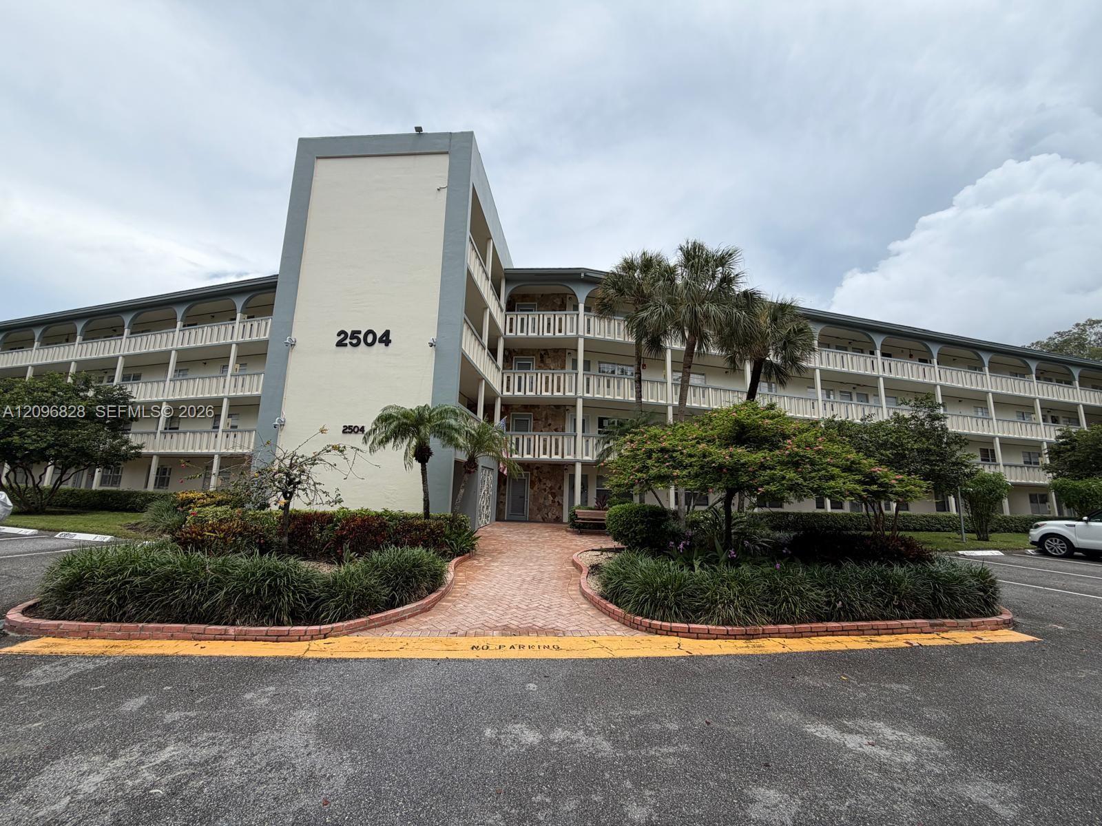 2504 Antigua Ter # H3, Coconut Creek FL 33066
