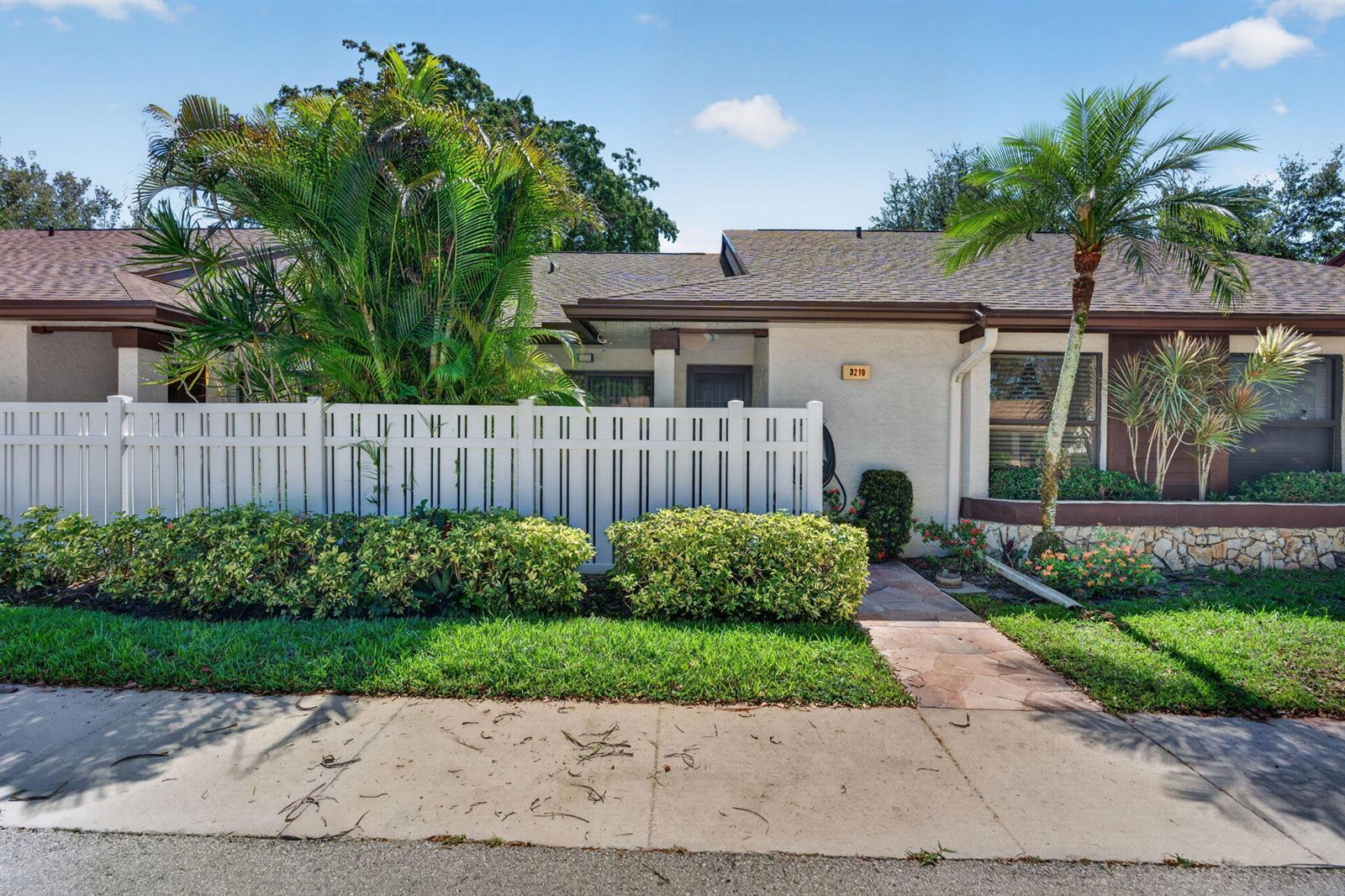 3210 CARAMBOLA Circle S, Coconut Creek FL 33066 photo 4