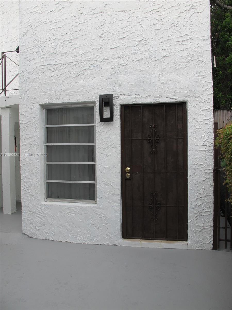 926 SW 10th Ave, Miami FL 33130 photo 2