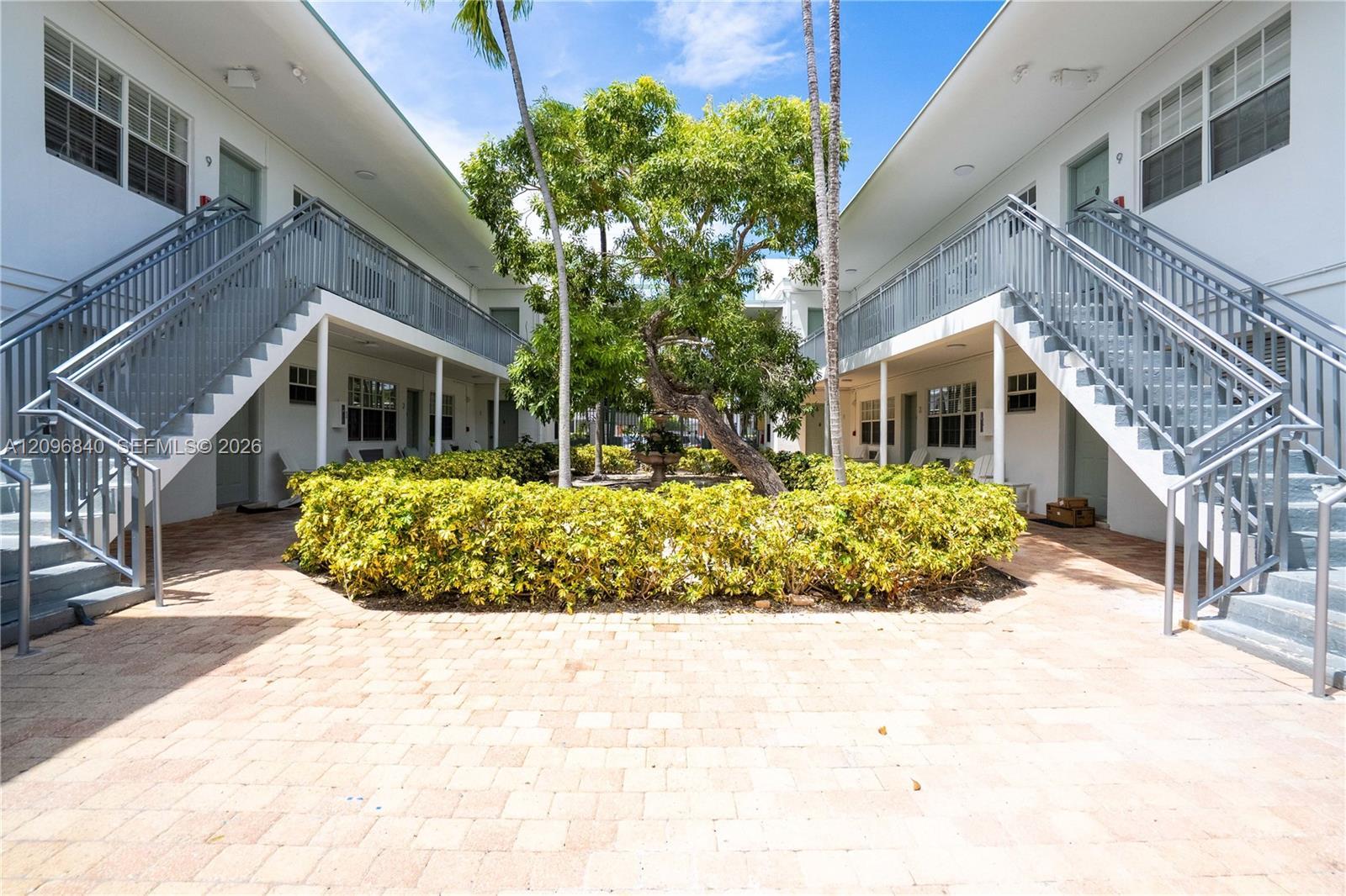 330 84th St # 11, Miami Beach FL 33141