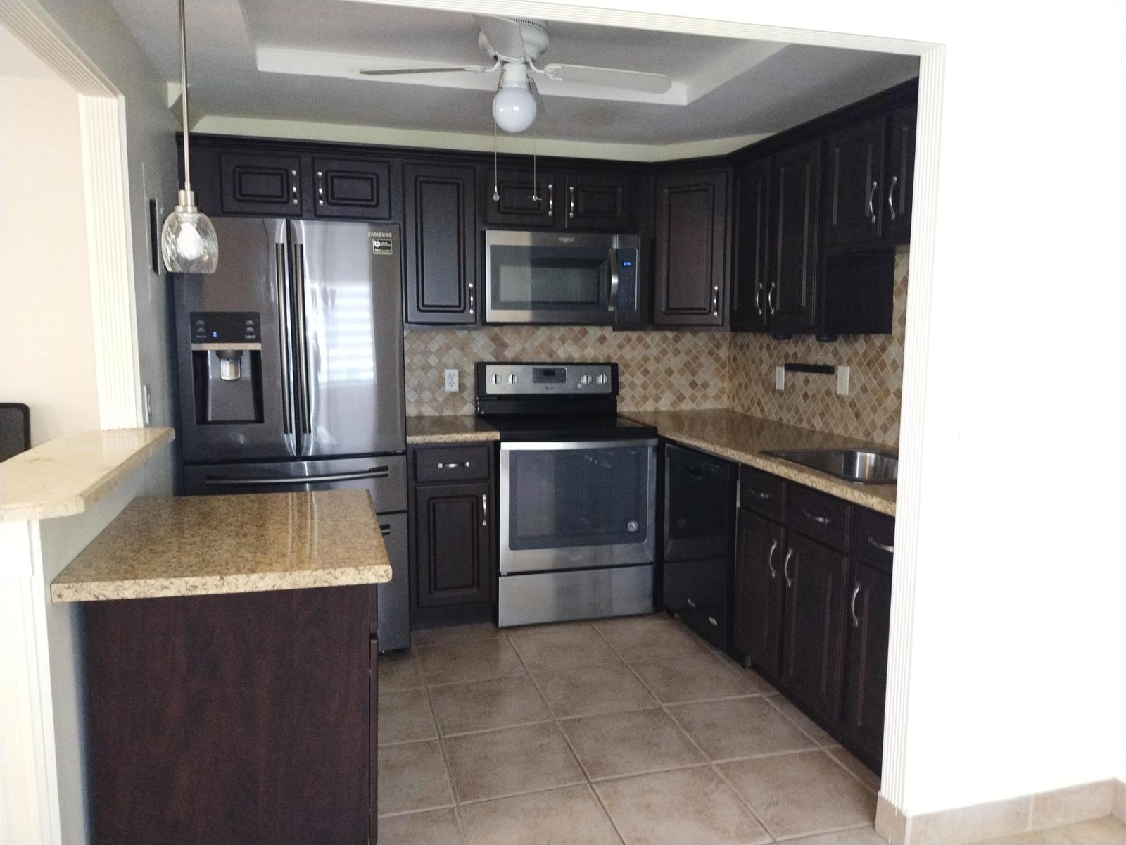 722 Monaco  P, Delray Beach FL 33446 photo 3
