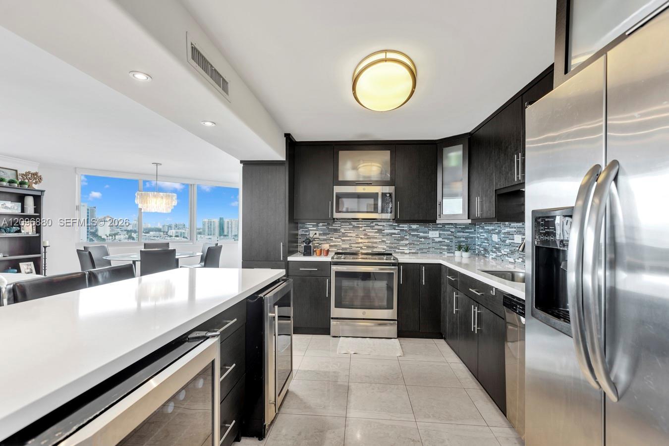 7135 Collins Ave # 1126, Miami Beach FL 33141 photo 4