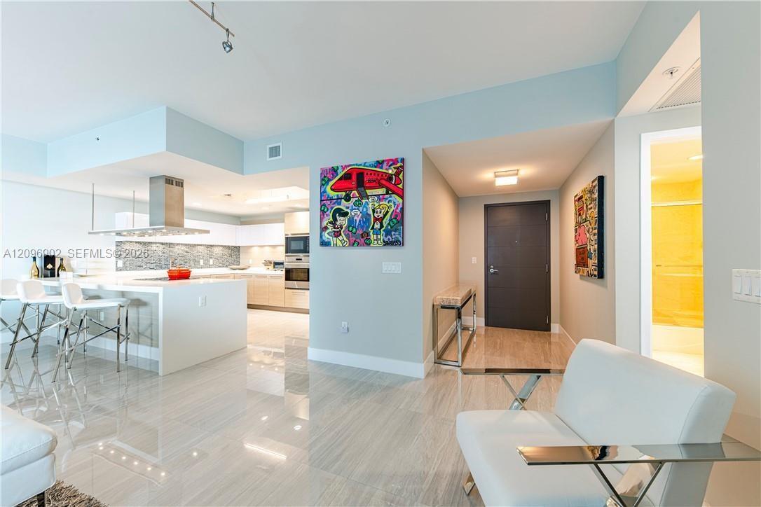 17301 Biscayne Blvd # 703, North Miami Beach FL 33160 photo 2