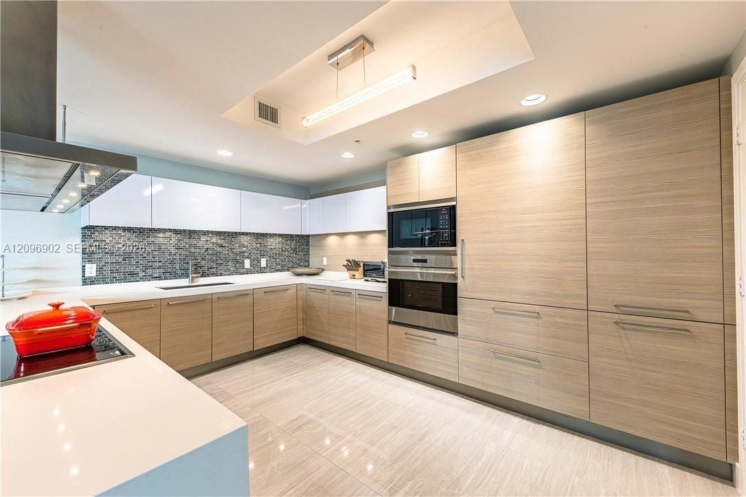 17301 Biscayne Blvd # 703, North Miami Beach FL 33160 photo 4