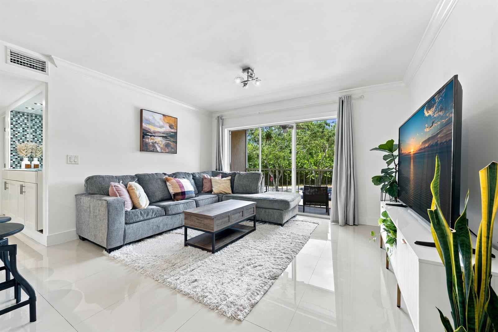 13771 Oneida Drive # D2, Delray Beach FL 33446 photo 2