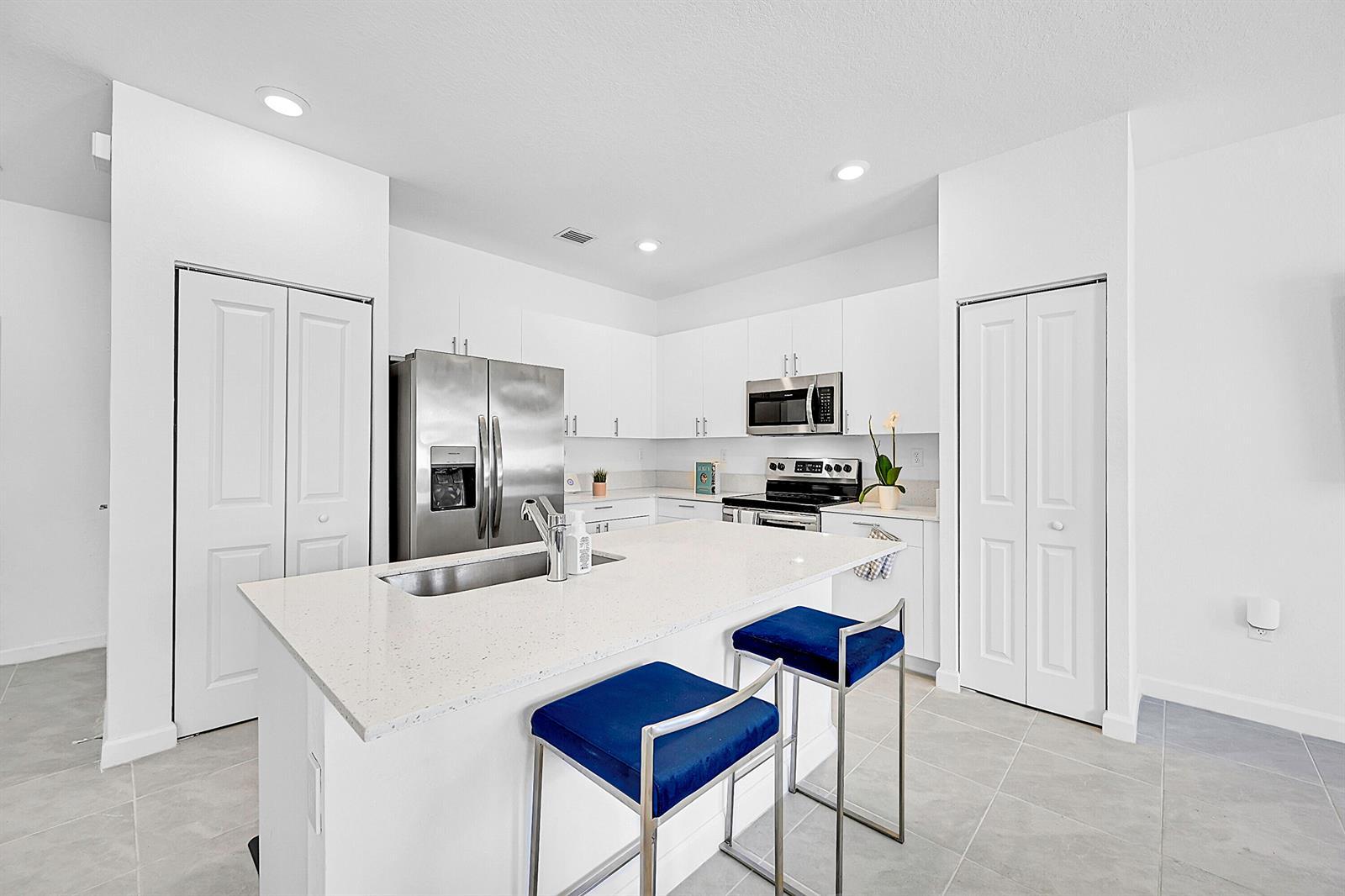 20357 NW 4TH Path, Miami Gardens FL 33169 photo 3