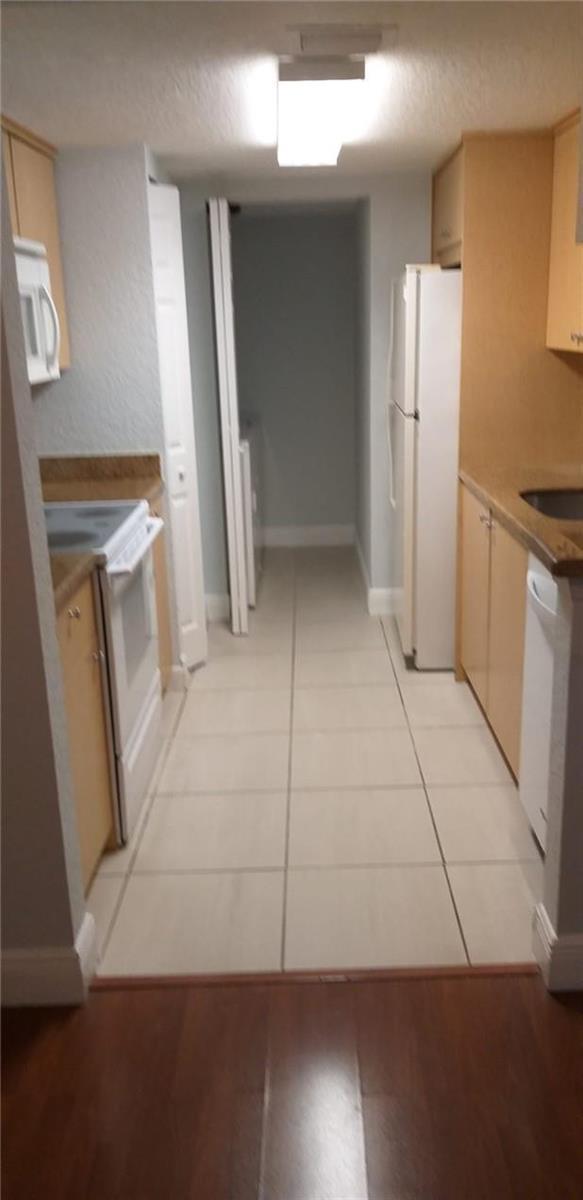 9855 Westview Drive # 726, Coral Springs FL 33076 photo 4