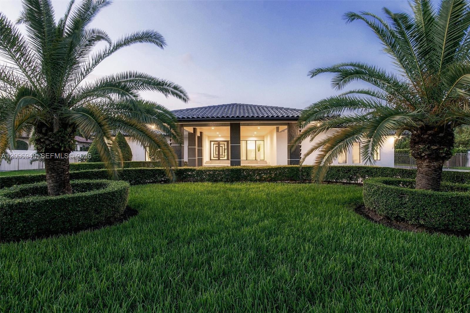 9995 NW 131st St, Hialeah Gardens FL 33018 photo 2