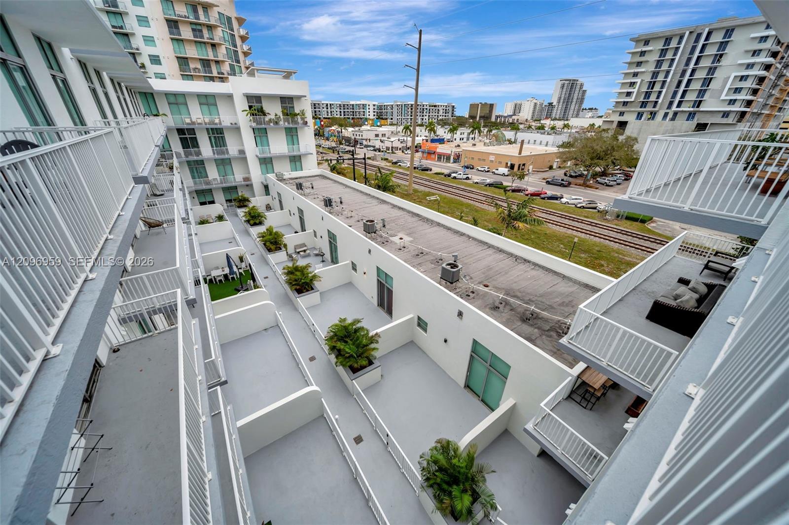 2100 Van Buren St # 508, Hollywood FL 33020