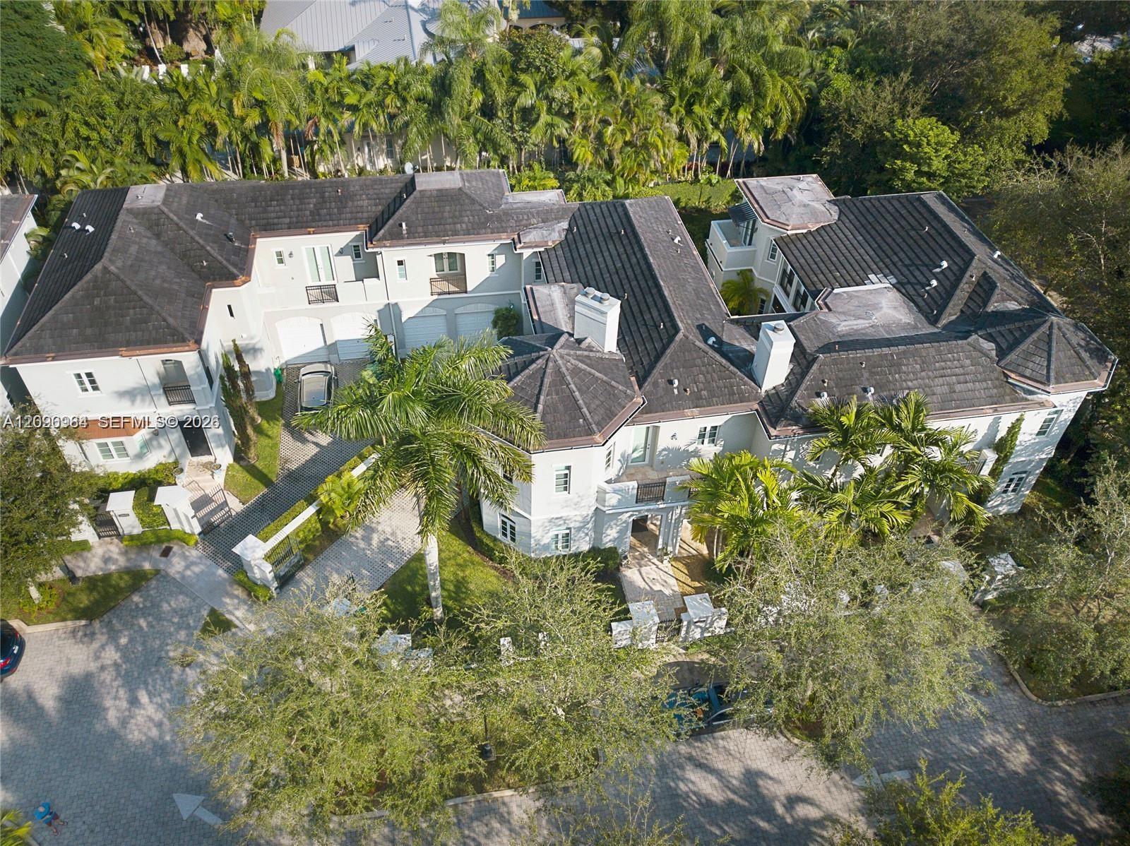 10195 SW 75th Pl, Pinecrest FL 33156 photo 3