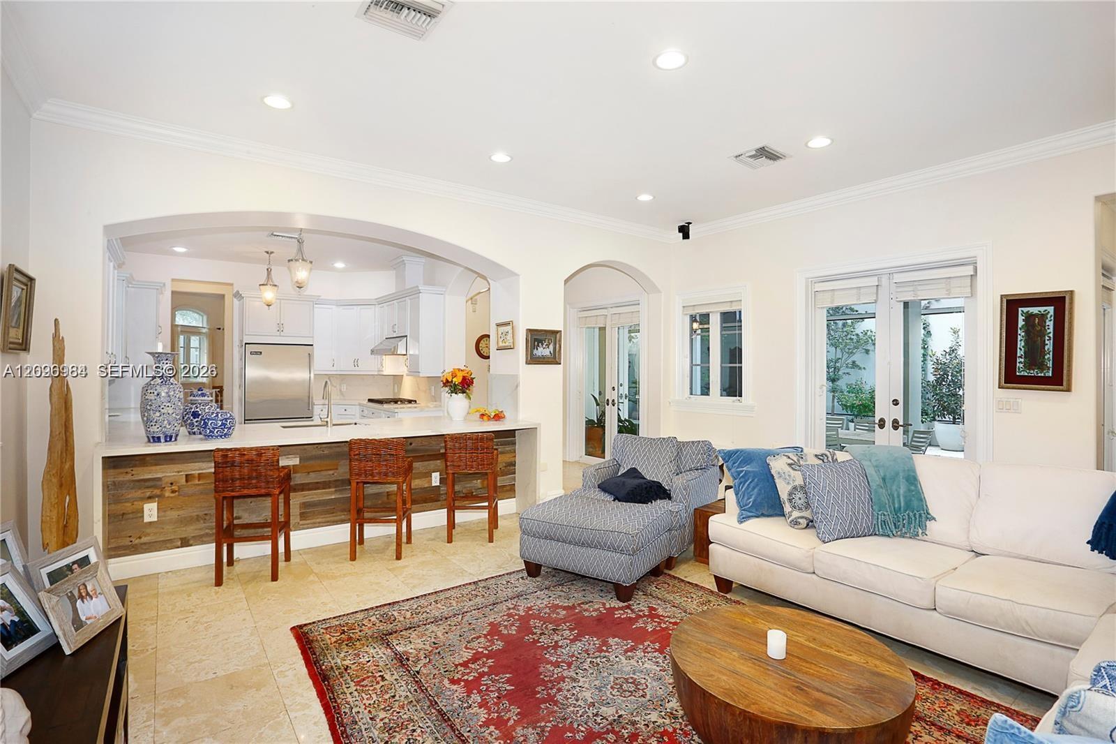 10195 SW 75th Pl, Pinecrest FL 33156 photo 5