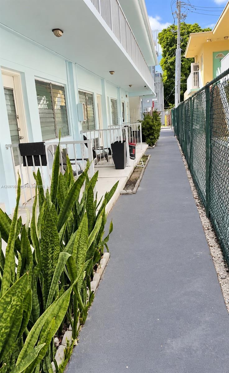Miami Beach, FL 33139 photo 3