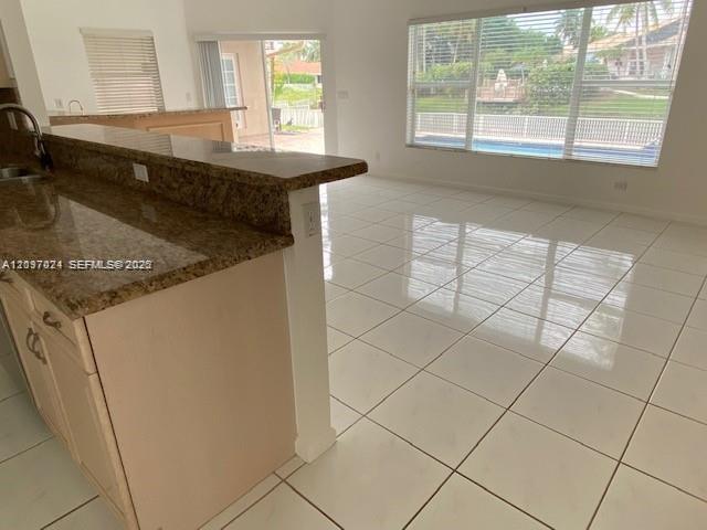 531 NW 108th Ave, Plantation FL 33324 photo 5