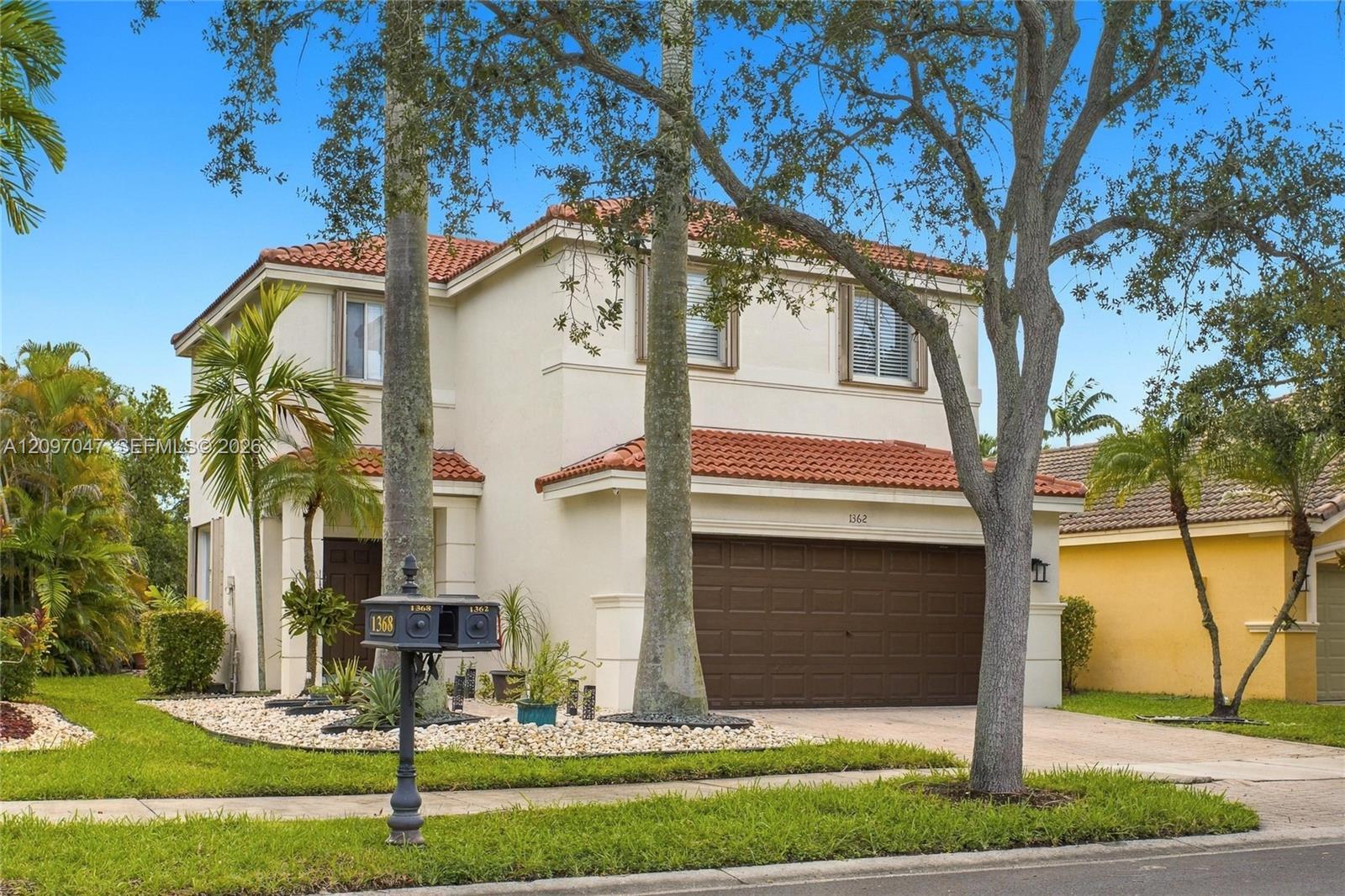 1362 Canary Island Dr, Weston FL 33327 photo 2