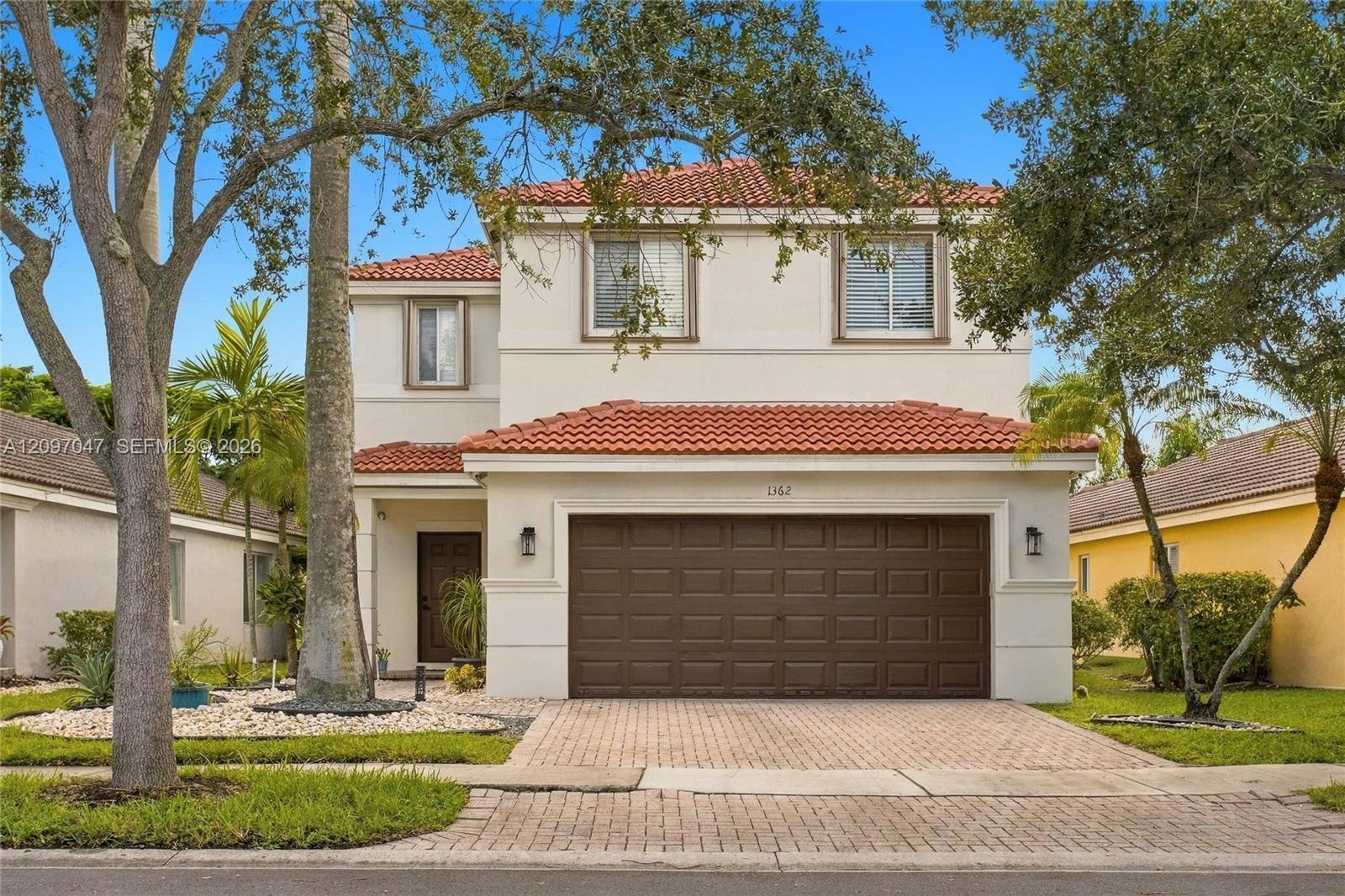 1362 Canary Island Dr, Weston FL 33327