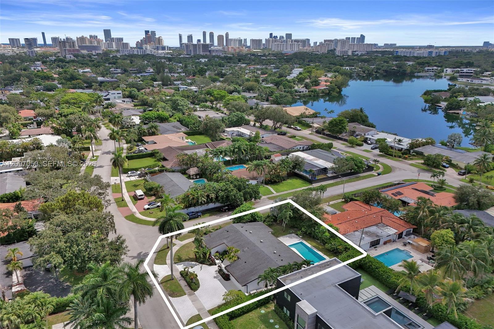 1990 NE 197th Ter, Miami FL 33179 photo 4