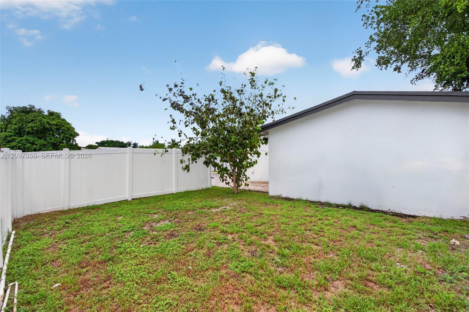 241 NE 45th St, Deerfield Beach FL 33064 photo 5