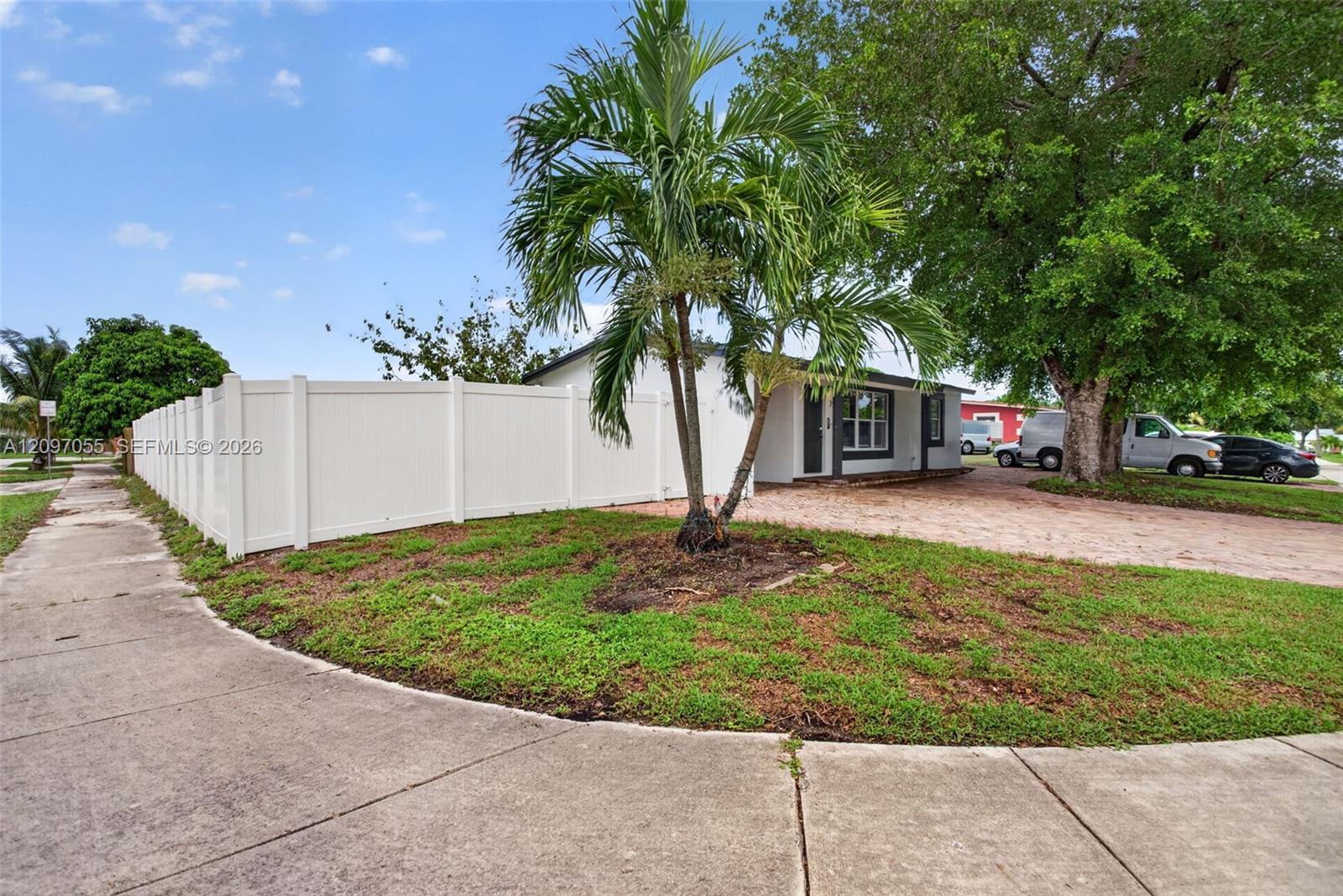 241 NE 45th St, Deerfield Beach FL 33064 photo 4