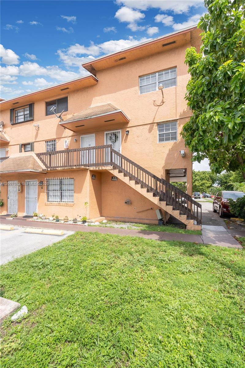 2261 W 53rd St # 13, Hialeah FL 33016 photo 2