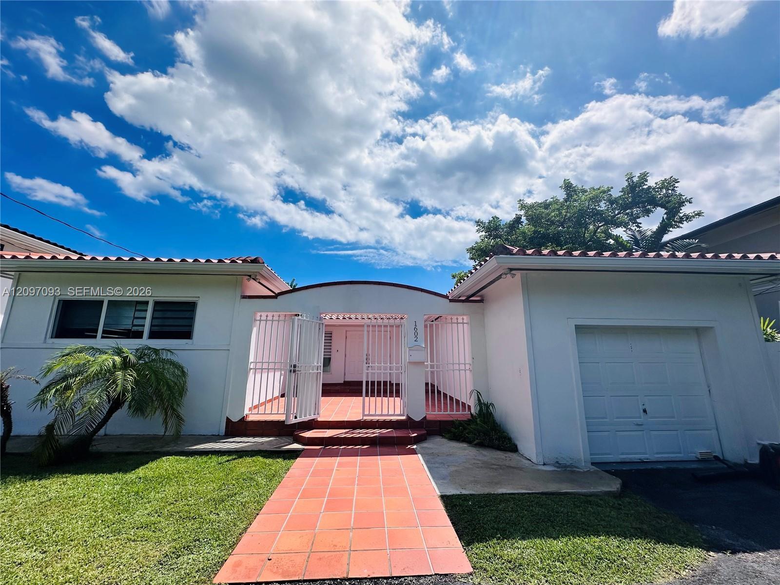1602 Micanopy Ave, Miami FL 33133 photo 2