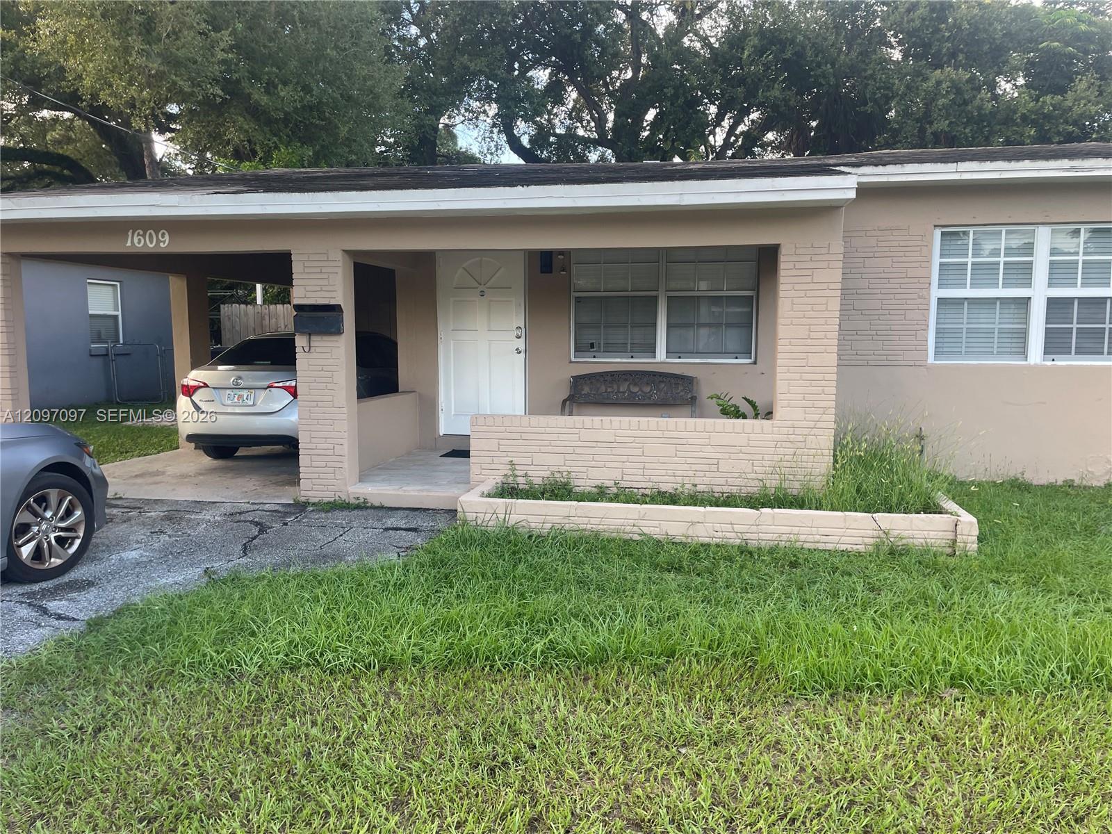 1609 Davie Blvd, Fort Lauderdale FL 33312 photo 4