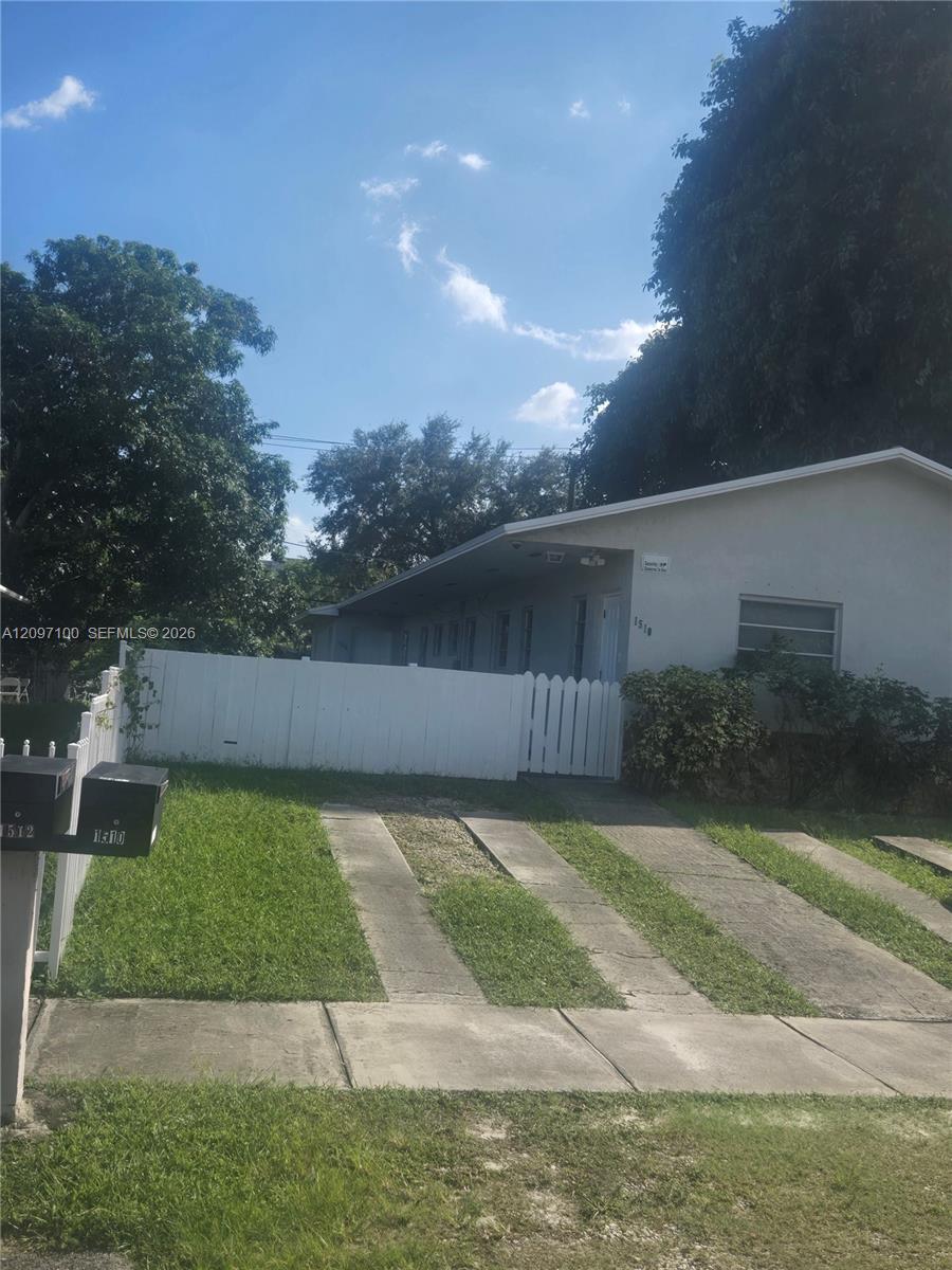 1512 NE 118th St # 2, Miami FL 33161