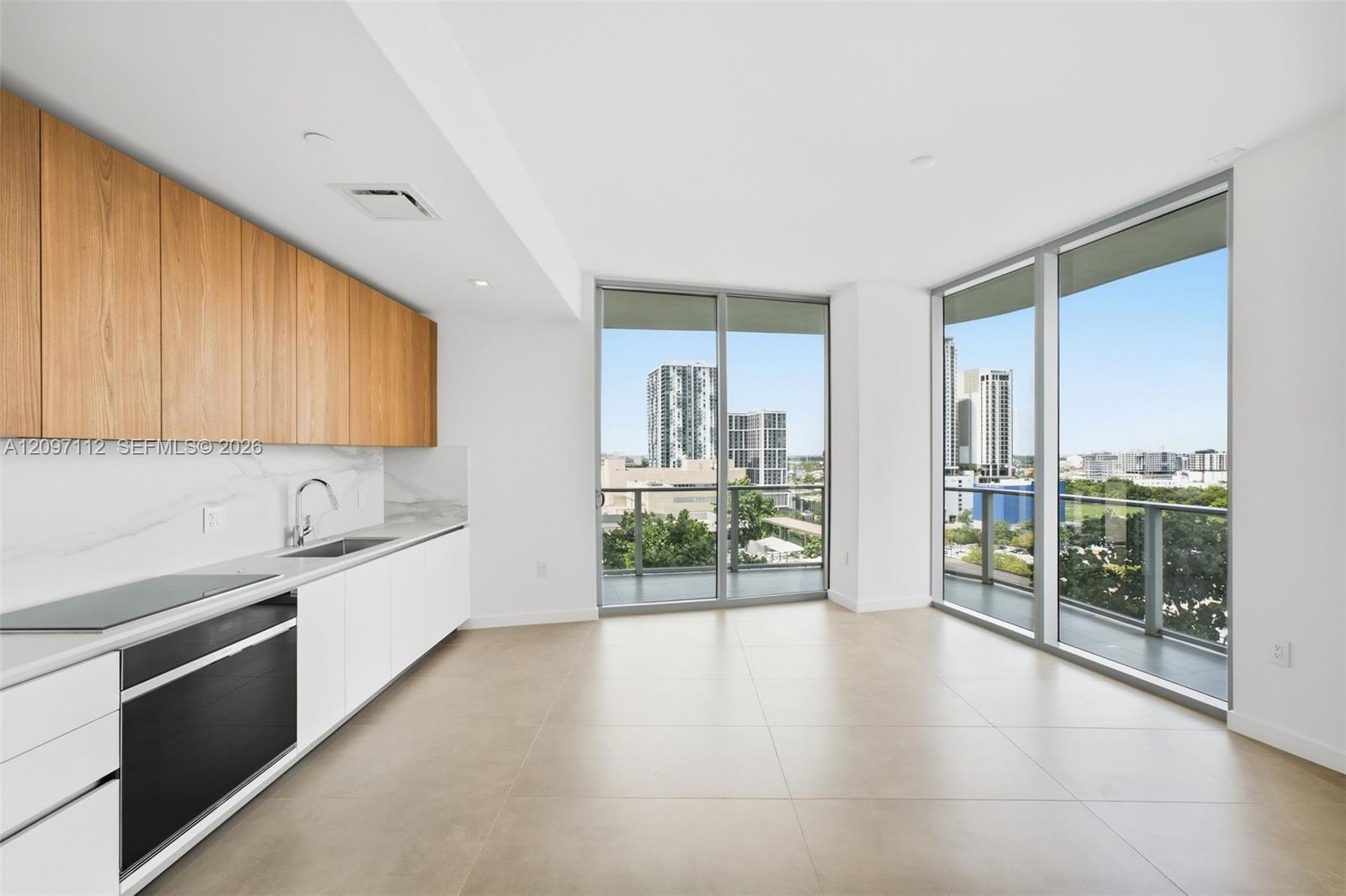 1400 Biscayne Blvd # 1407, Miami FL 33132 photo 2