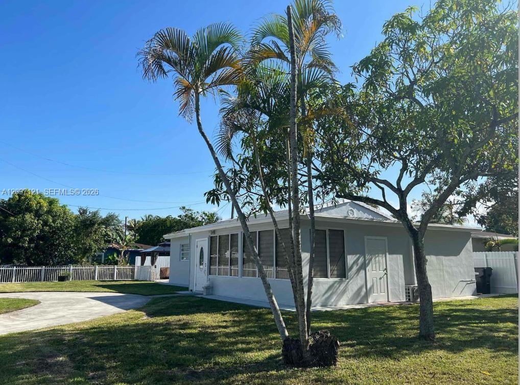 17080 NE 1st Ave, North Miami Beach FL 33162
