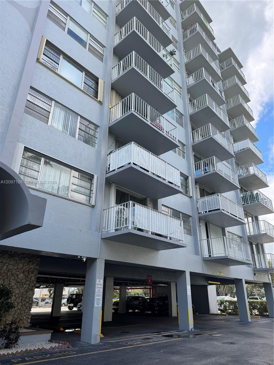 1470 NE 125th Ter # 205, North Miami FL 33161